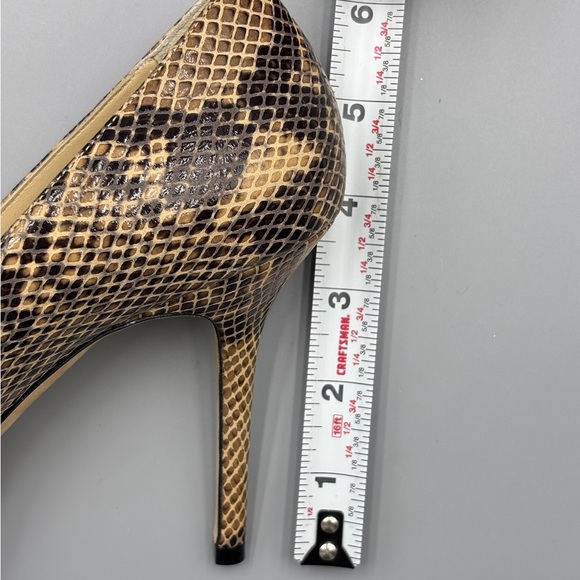 Jimmy Choo Women's Peep Toe Heels - snakeskin size 37.5 - Picture 10 of 12